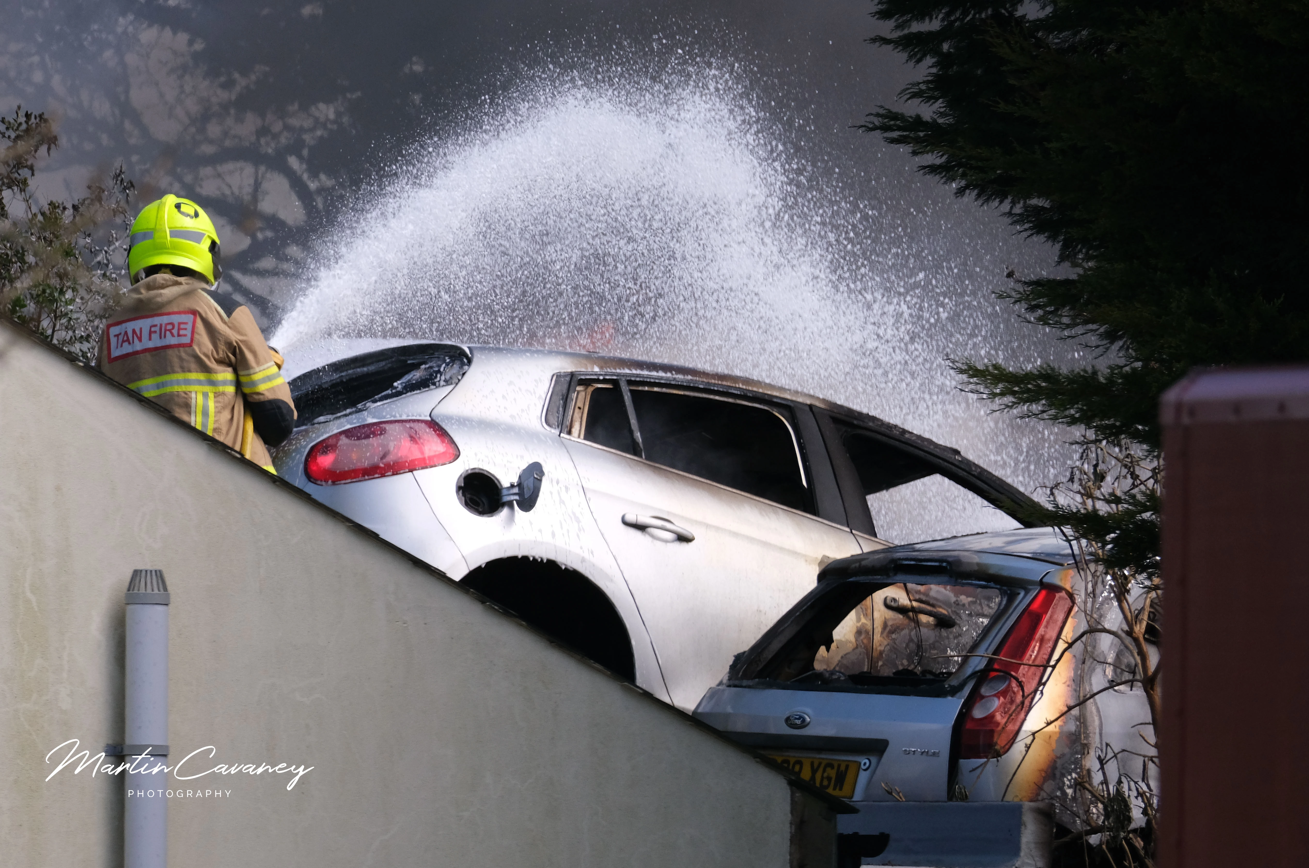 Waterston Fire Martin Cavaney 02 15 04 24