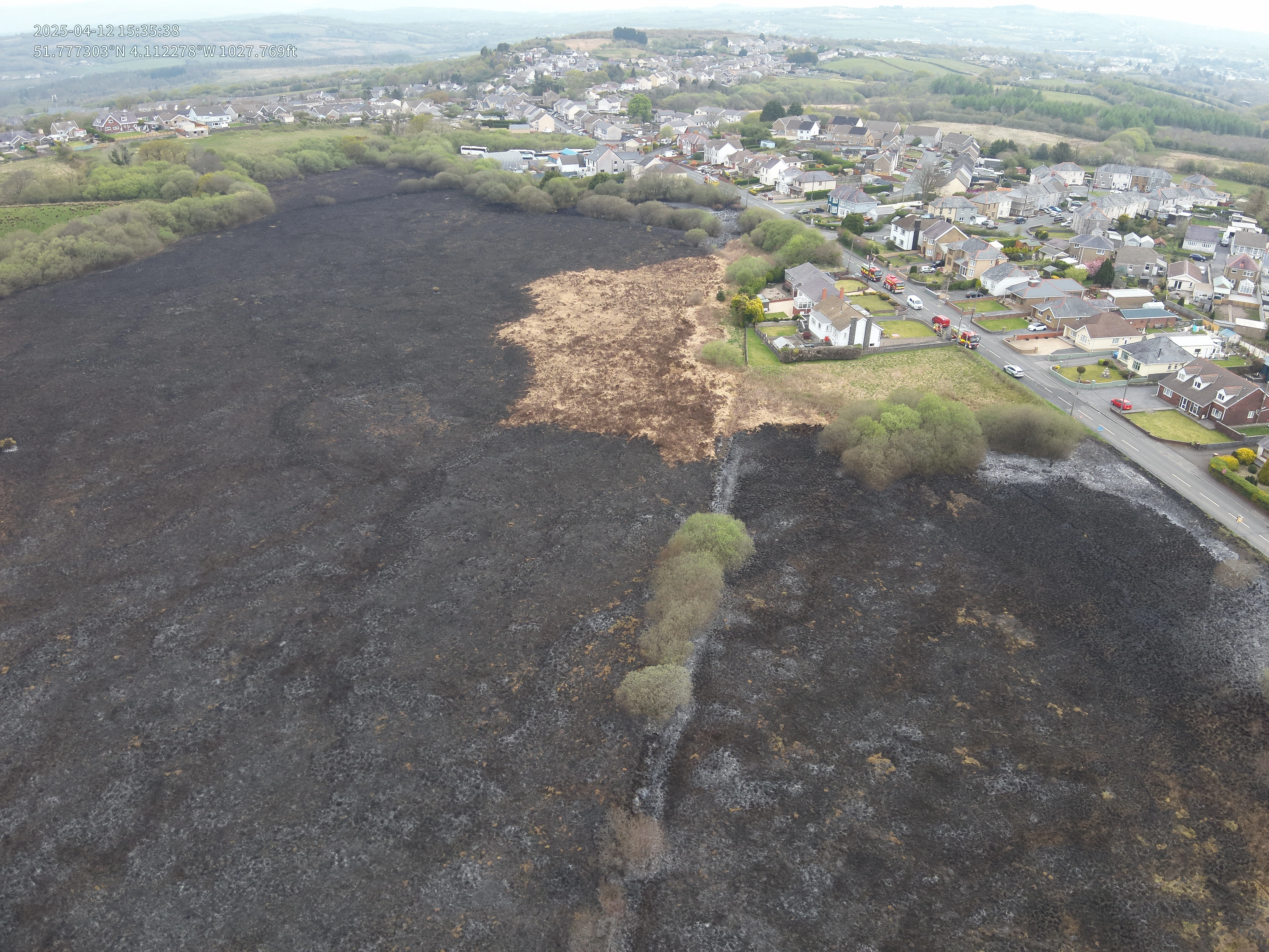 Llannon Road Grass Fire 01